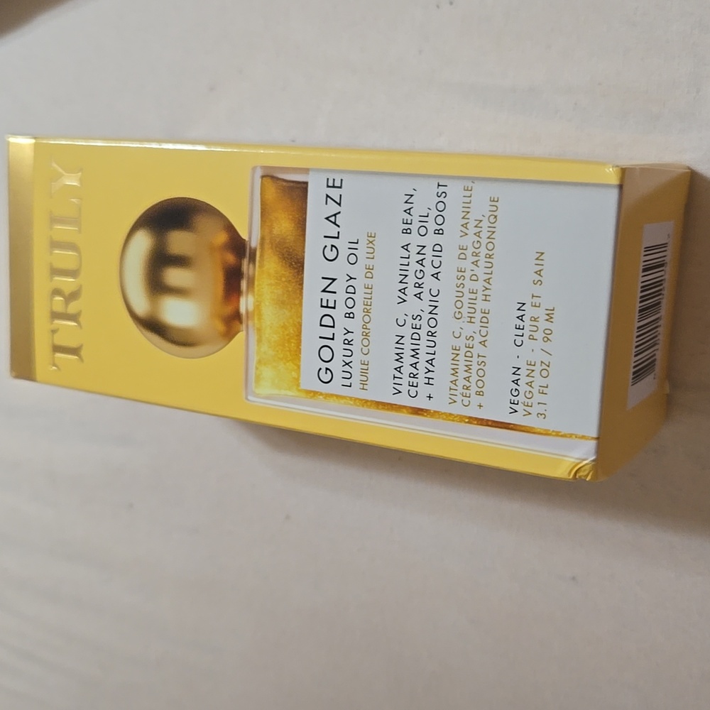 TRULY Golden Glaze Body Oil